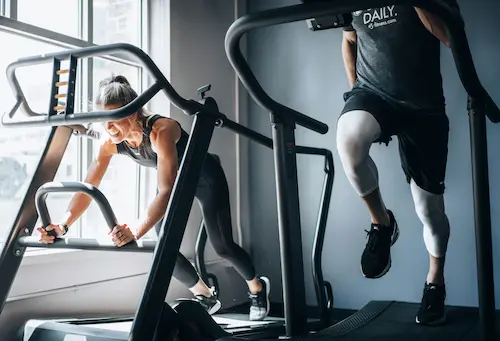 Woodway Curve vs AssaultRunner Pro curved non-motorized treadmill comparison guide 2026